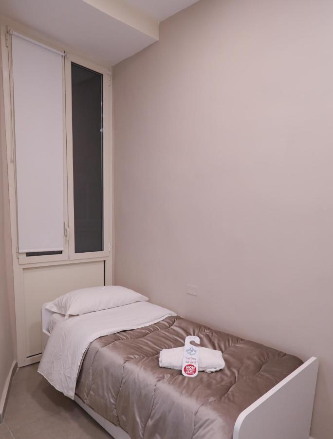 Residenza Esposito Economy Rooms Napoli Exterior foto