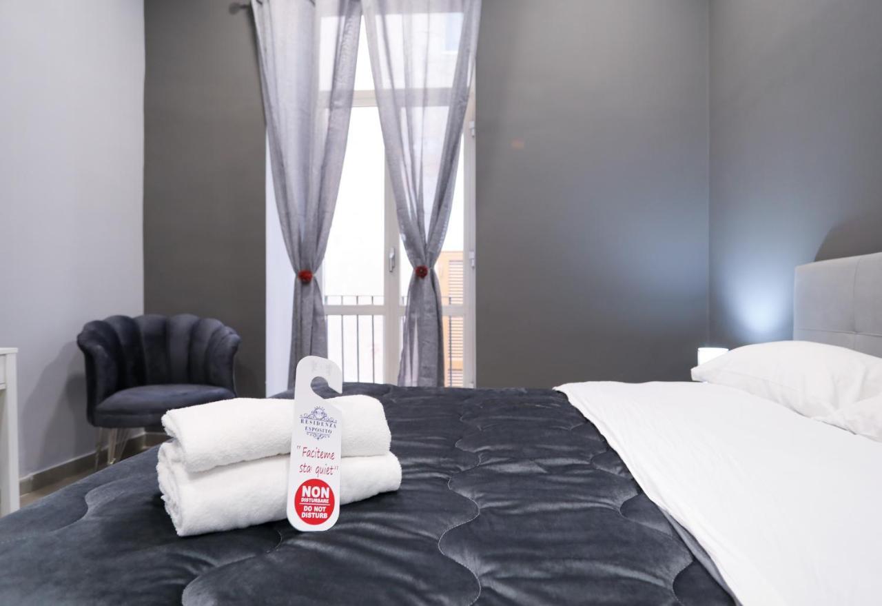 Residenza Esposito Economy Rooms Napoli Exterior foto