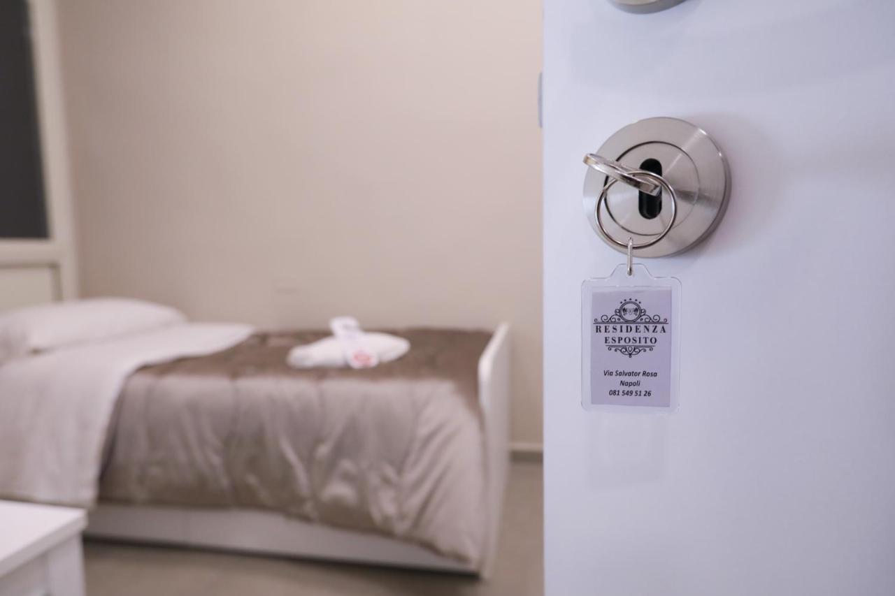 Residenza Esposito Economy Rooms Napoli Exterior foto