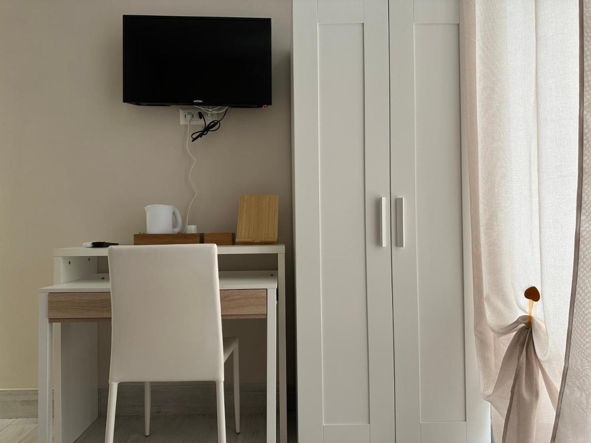 Residenza Esposito Economy Rooms Napoli Exterior foto