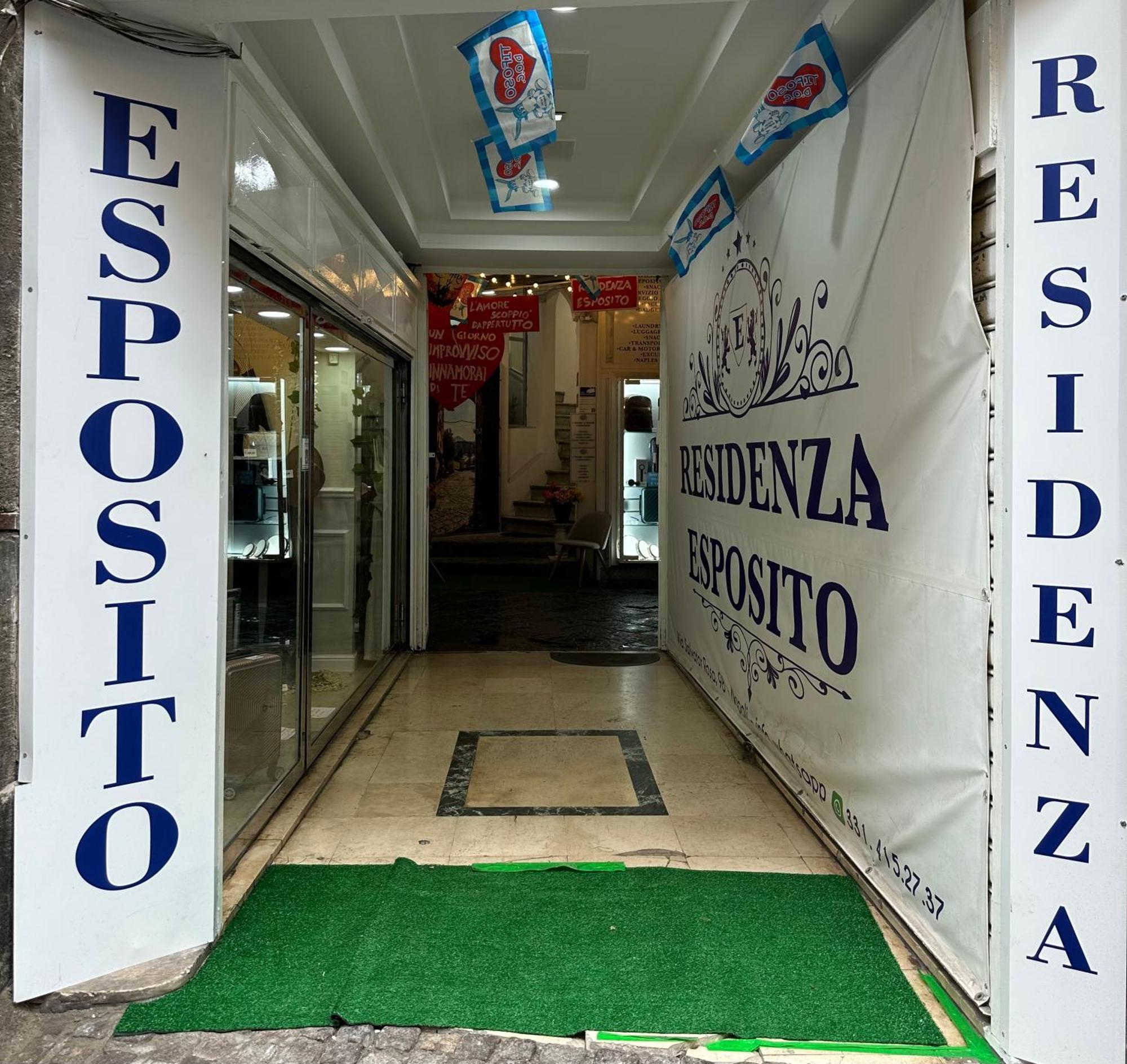 Residenza Esposito Economy Rooms Napoli Exterior foto