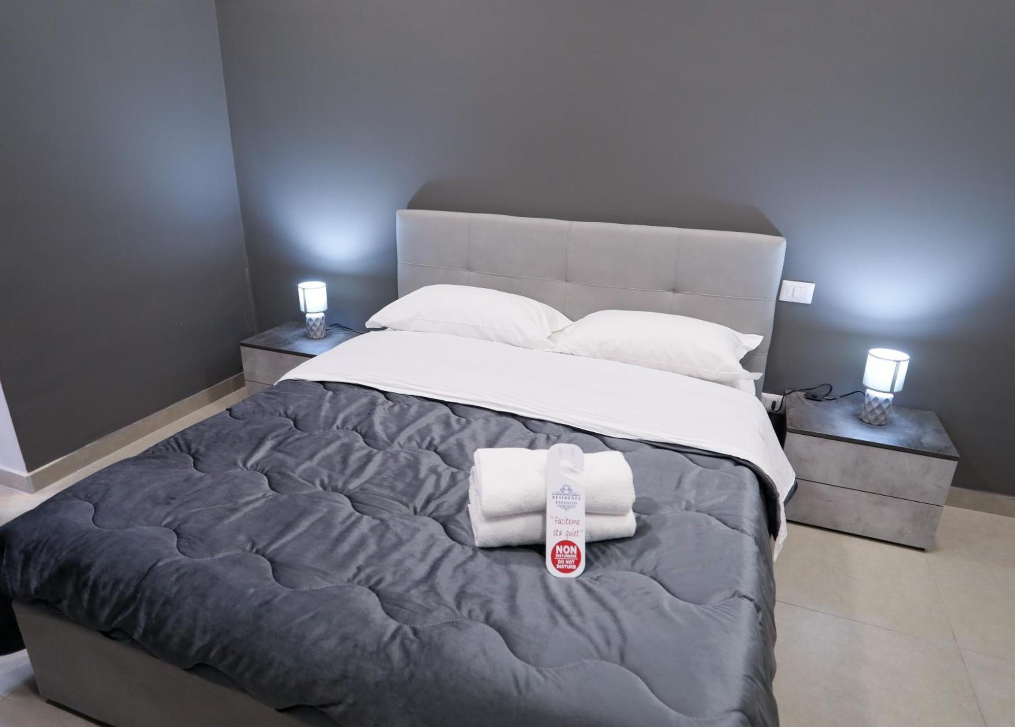 Residenza Esposito Economy Rooms Napoli Cameră foto